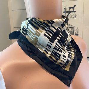 20x20 polyester scarf washable